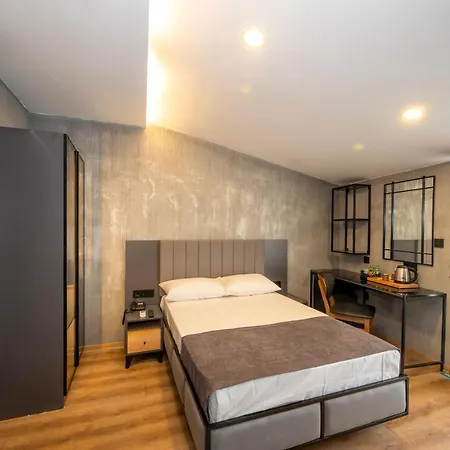 Continental Airport 3*