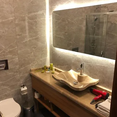Hotel Orange & *