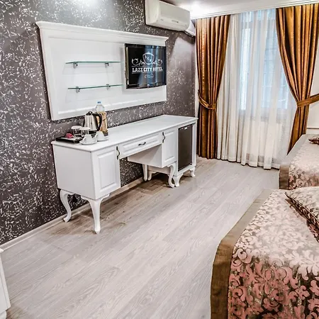 Lazz Hotel