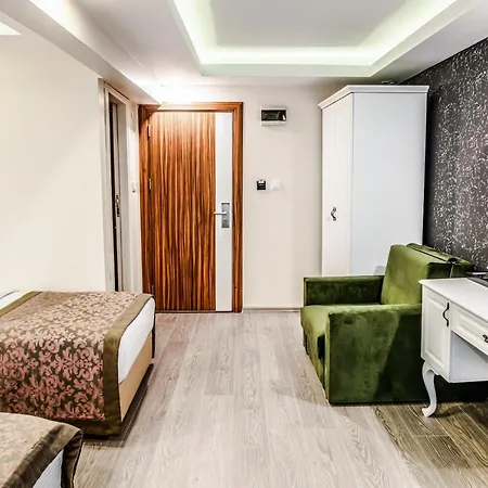 Lazz Hotel 3*