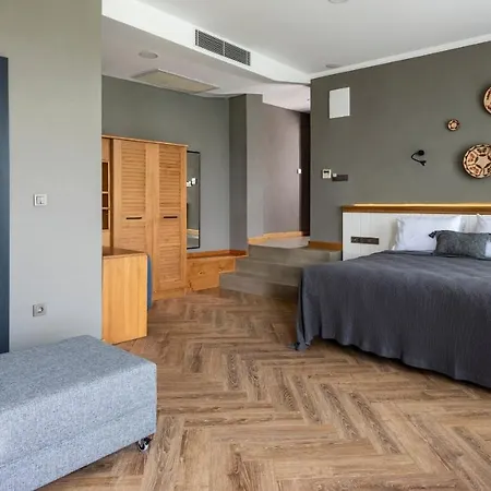 Hotel Old Colorful Balat Petrion Istanbul