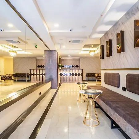 Emin Palace Hotel 3*