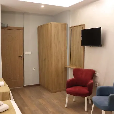 Mr Lion Kumkapı Otel *