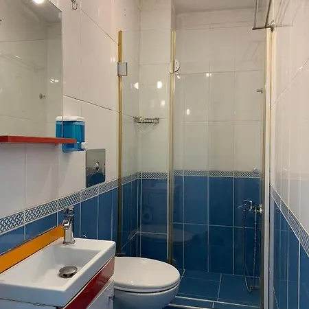 Hostel Kaki *