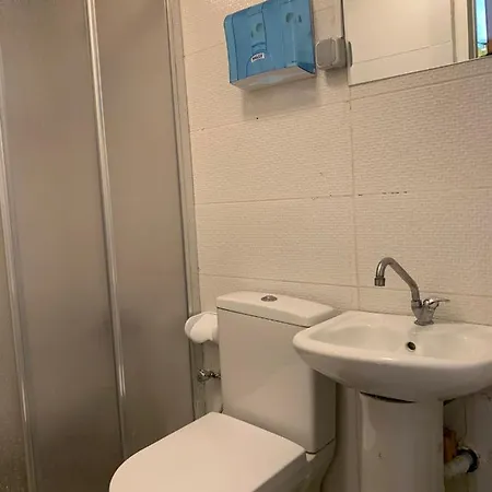 Hostel Kaki *