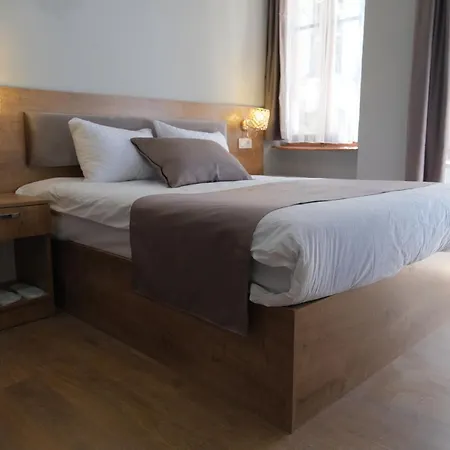 Hotel Adamantides *