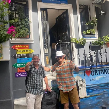 Ortakoy Aysem Sultan Estambul