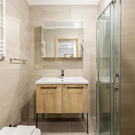 Appartamento Lovely Flat Near Metro Station In Sisli Provincia di Istanbul