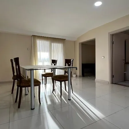 公寓 200 M2 Muhtesem Cati Kati, Roof