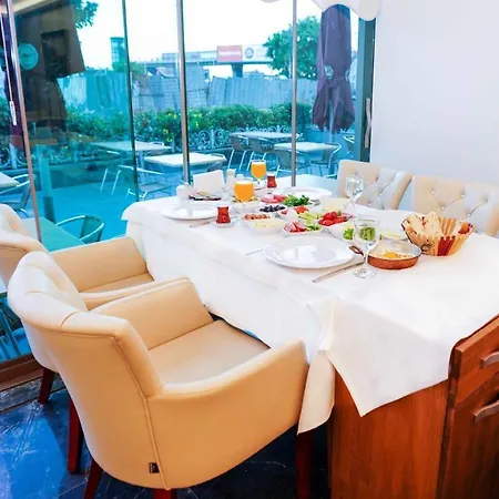 Aura Marina Hotel