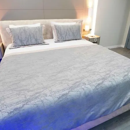 Hotel Aura Marina *