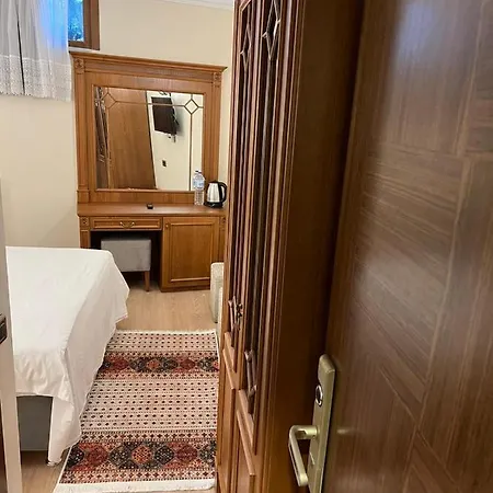 Ada Hotell