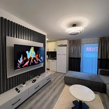 Mecidiyekoy Apartment *