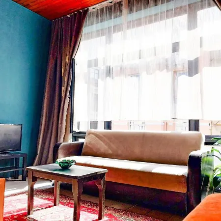 Perfect Location 3 Bedroom 1 Lr Cozy Apartment Istanbul