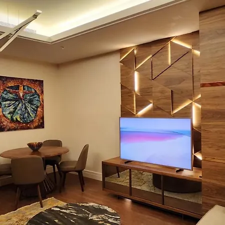 Apartment High -monthly Rental- Mall Of