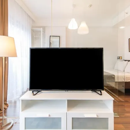 Stylish Flat With Location In Sisli Apartment *