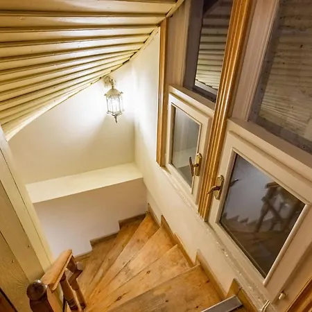 Apartment Cozy And Peaceful Duplex In Historical Balat