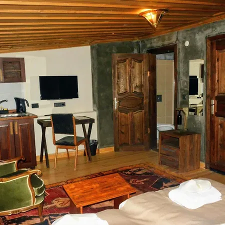 Maria Balat Aparthotel