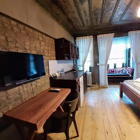 Maria Balat Aparthotel