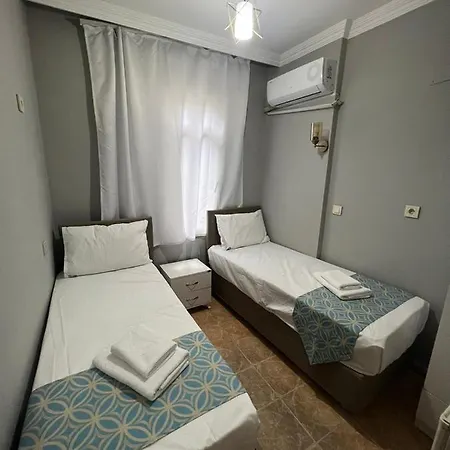 Grand Deniz Hotel *