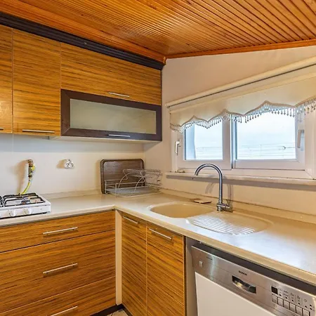 Amazing Flat With Sea View In Bakirkoy Istanbul