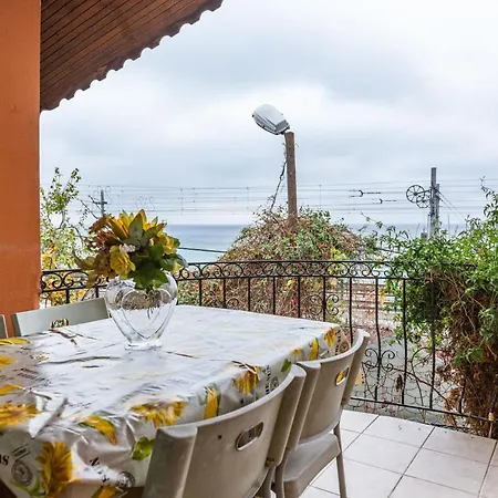 Apartment Amazing Flat With Sea View In Bakirkoy