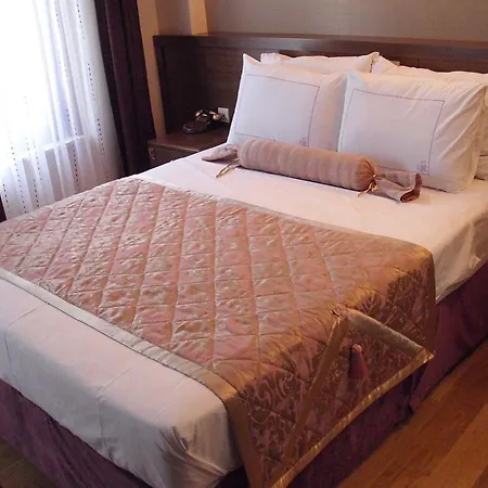 Maritime Hotel
