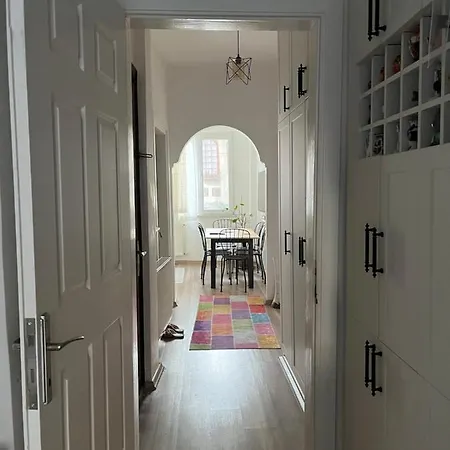Apartment Centrally Located, 2+1 House In Taksim, Cihangir
