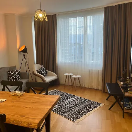 Apartment Luxury With Pool In The Center Of Istanbul