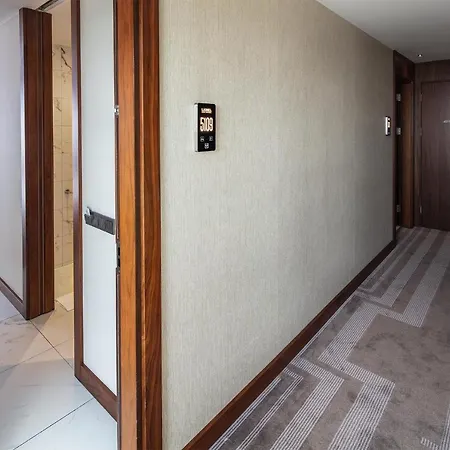 Hotel Lionel 5*