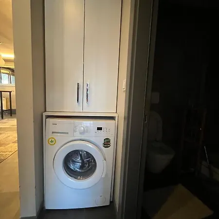 Apartment Wide Garden Flat Close To The Memoriall Hospital Hgyhomes2104 *