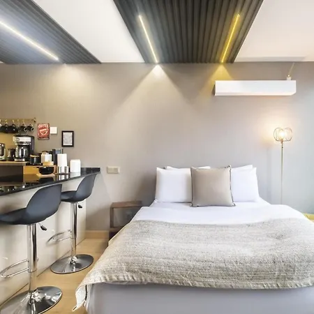 Modern Studio Flat In Kartal Istanbul