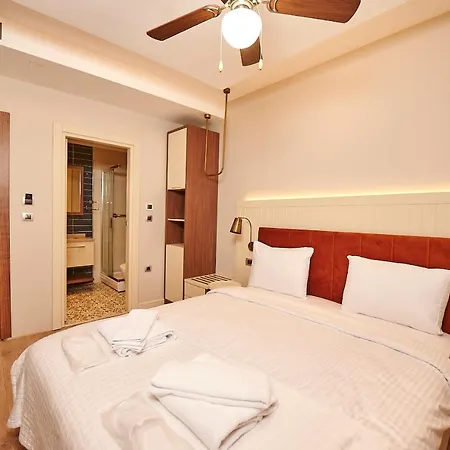 Hotel Saratoga Sultanahmet 4*