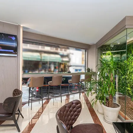Hotell Aprilis - Special Category