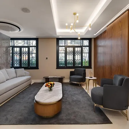 Gleam Collection Hotel