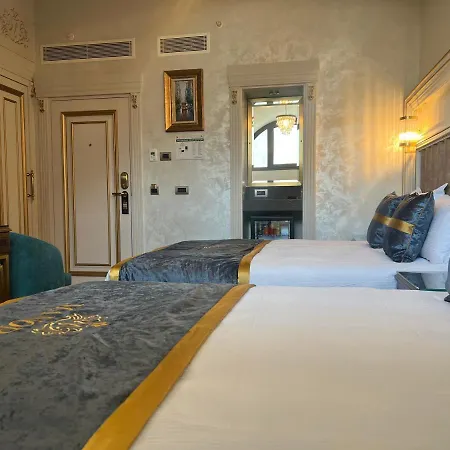 Manors Hotel