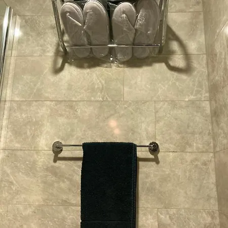 Aryan Suit. Apartment *