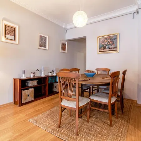 Apartment Vibrant Flat With Balcony In Sisli Istanbul