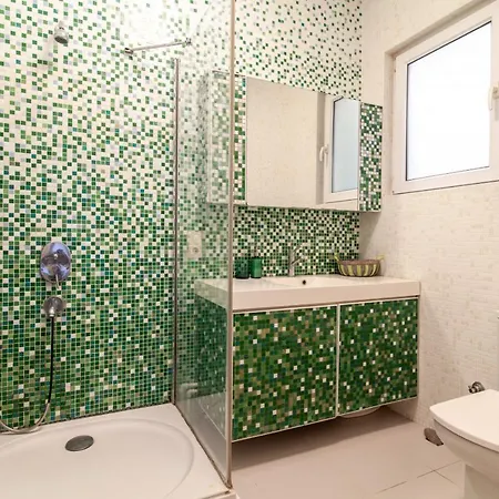 Vibrant Flat With Balcony In Sisli Apartment *