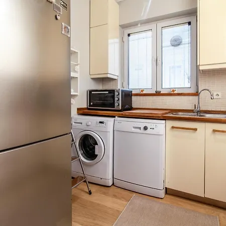 Apartment Vibrant Flat With Balcony In Sisli Istanbul