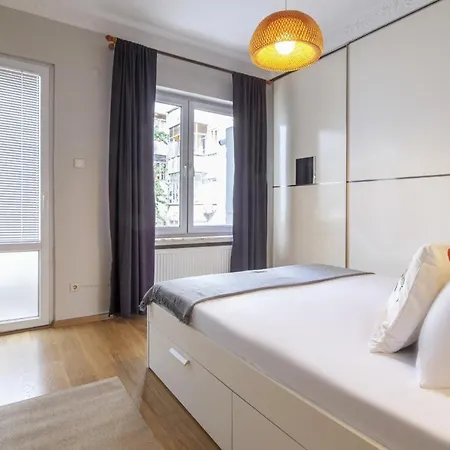 Apartment Vibrant Flat With Balcony In Sisli Istanbul