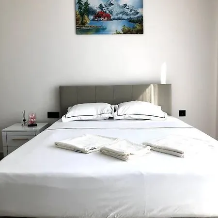Secured Lux 2 + 1 - Gym, Sauna & Parking *