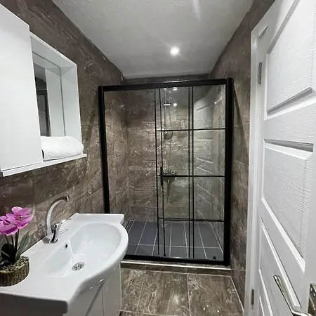 Smf Suites 1+1 4 * Istanbul