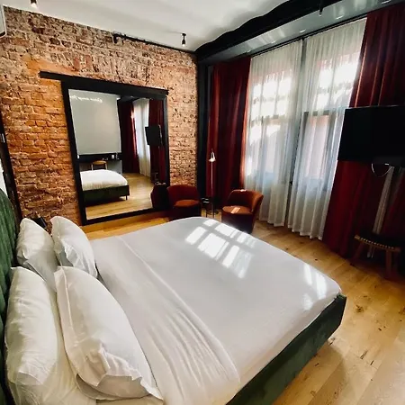 Ruz Hotel