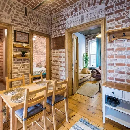 3 Bedroom Historic Near To Galata Tower Apartment
