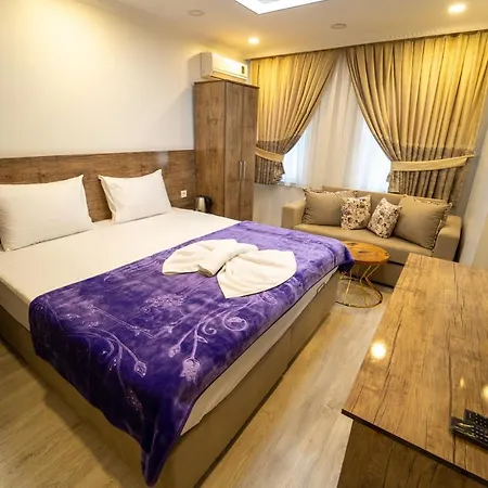 Zin Hotel