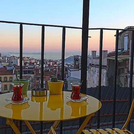 Kamilbey Taksim 3*
