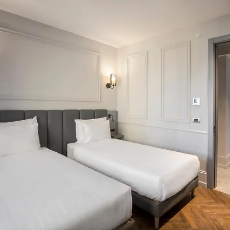 Wish Sisli מלון 5*