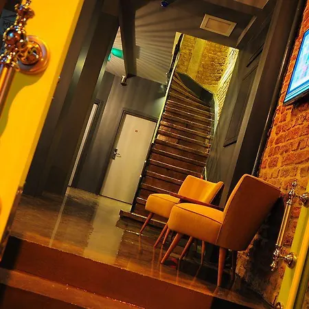 Hotel Pera Luna 3*