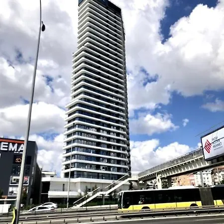 Secured Lux 2 + 1 - Gym, Sauna & Parking Apartment